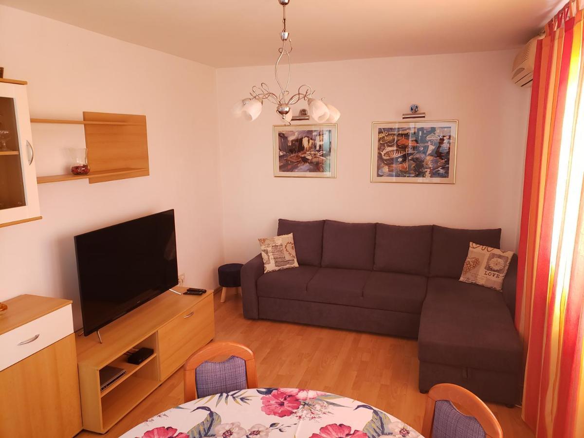 Risika Apartmani Ngoại thất bức ảnh