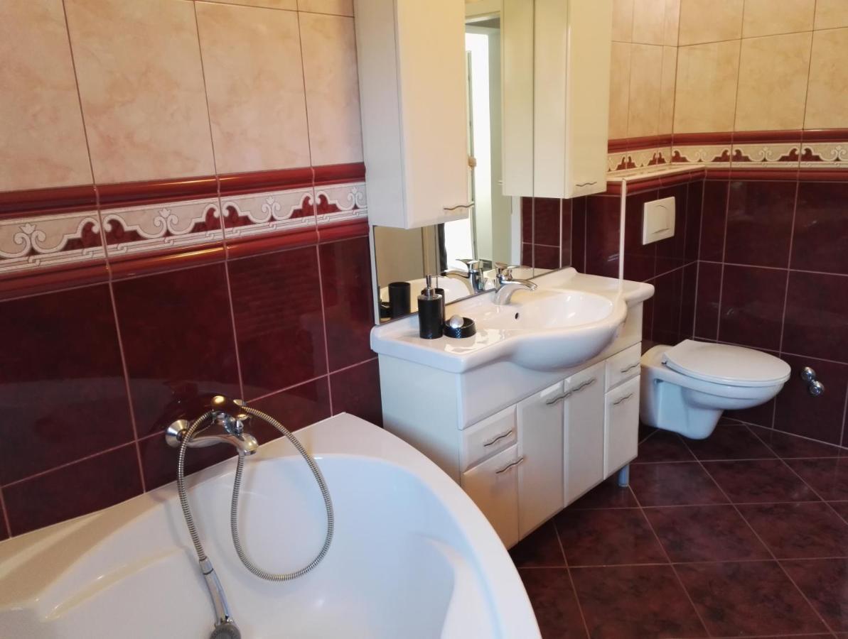 Risika Apartmani Ngoại thất bức ảnh